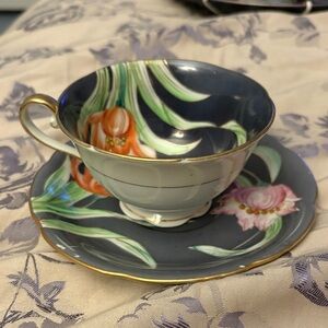 Elegant Floral Tea Cup and Saucer Set